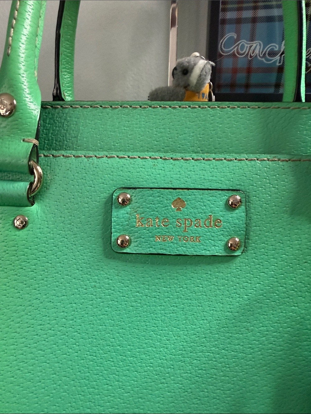 kate spade Wellesley Quinn Emerald Green Leather Satchel with Playful Charm - Picture 3 of 15